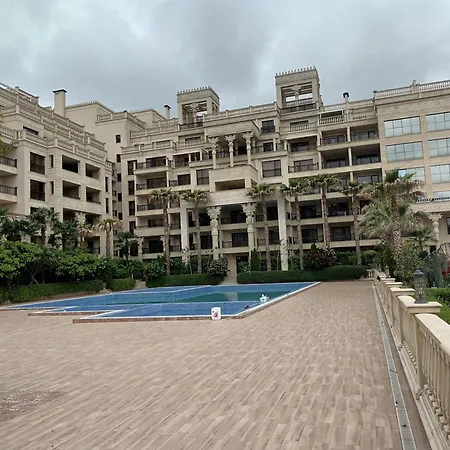 فندق луксозен в 4 звезден 4*