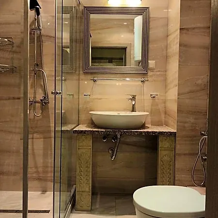Луксозен Апартамент В К-Кс Златни Пясъци Hotel