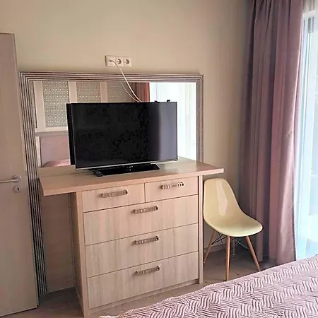 Луксозен Апартамент В К-Кс Златни Пясъци 4* Złote Piaski