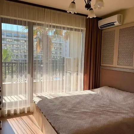 Луксозен Апартамент В К-Кс Златни Пясъци Hotel 4*